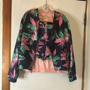 GAP Women's Black Floral Bomber Jacket and Matching Shorts